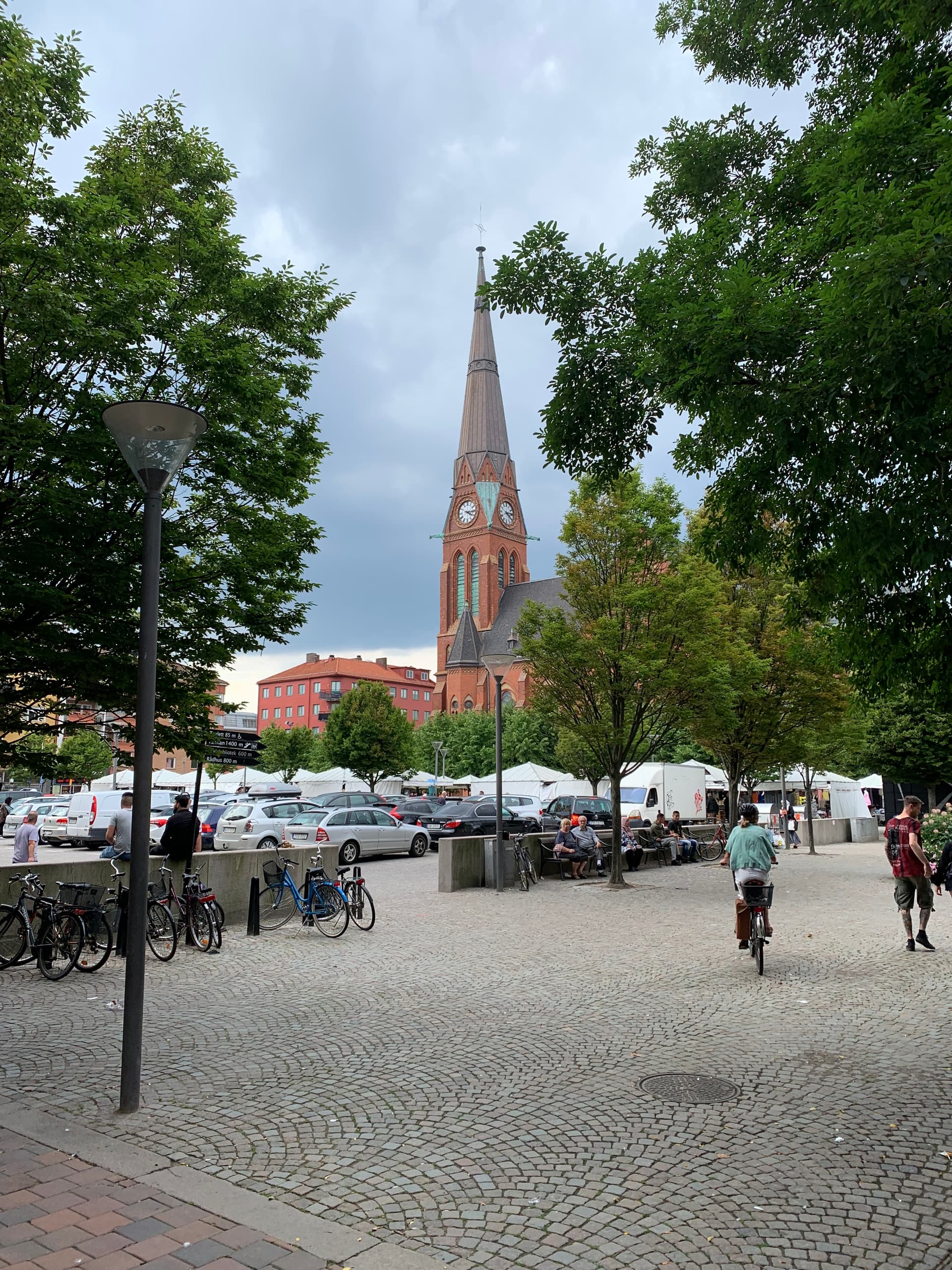 kyrkan.jpg