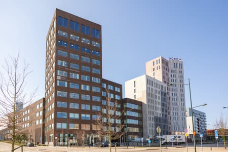 723997-421-1_012.jpg