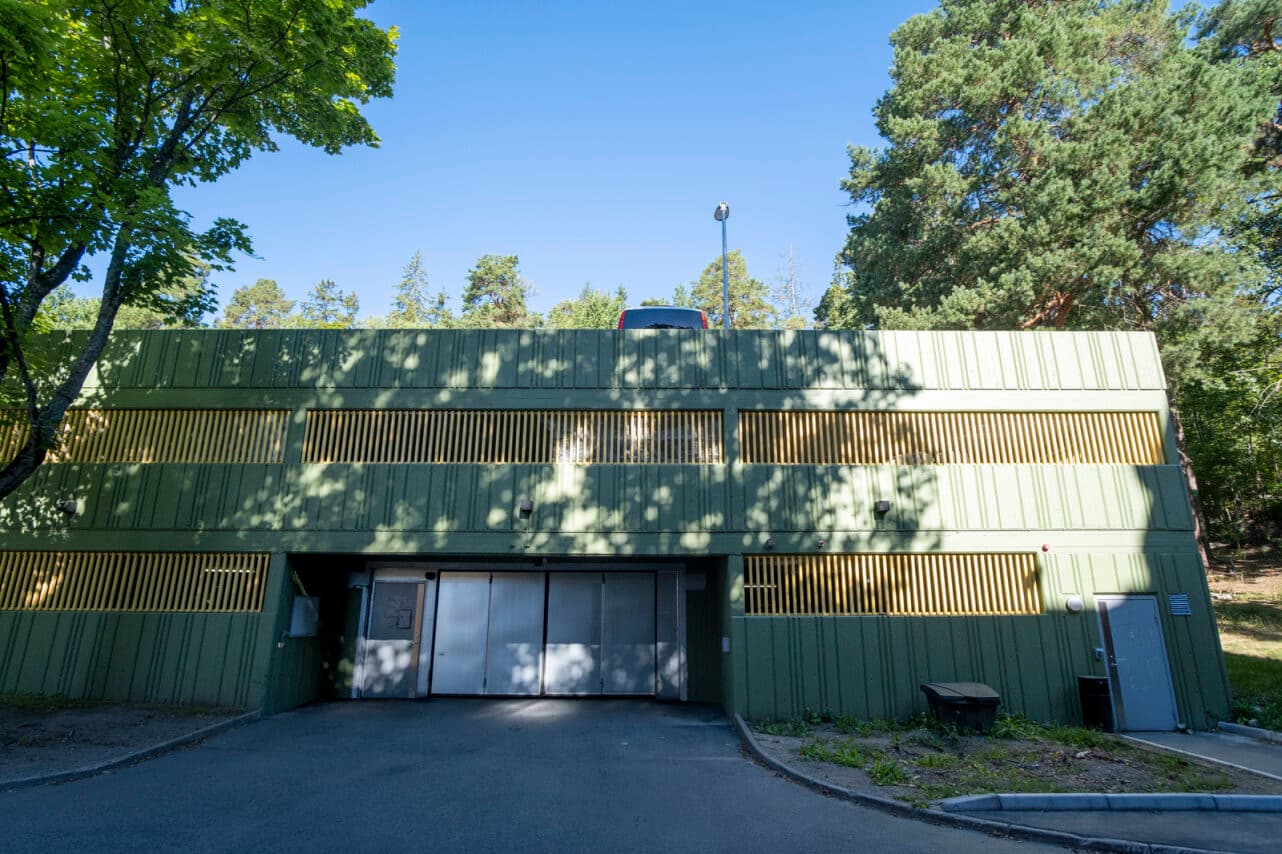 garage 2.jpg