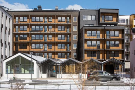HomeQ 1 med fellehuset.jpg