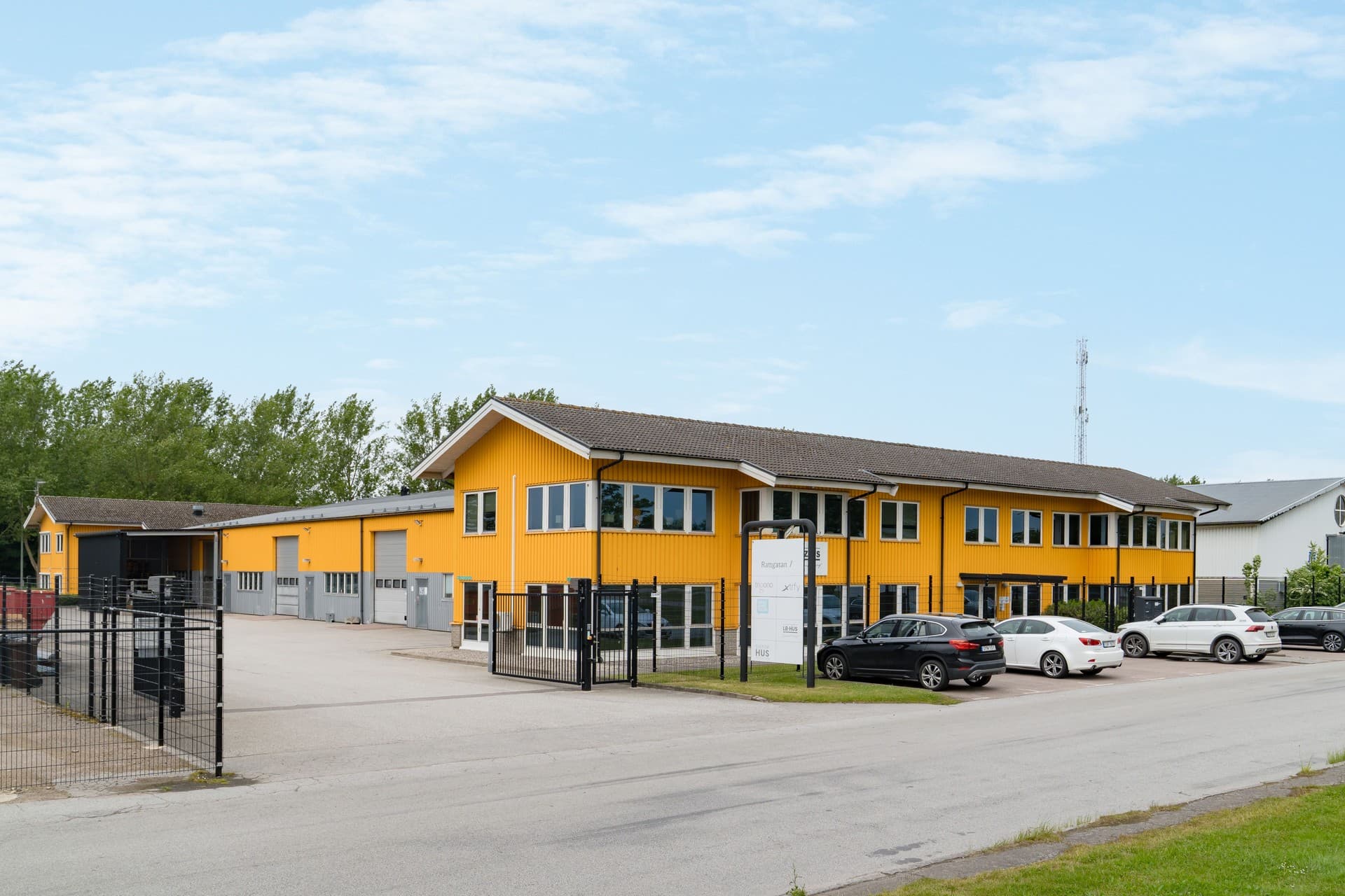 742310-421-1_001.jpg