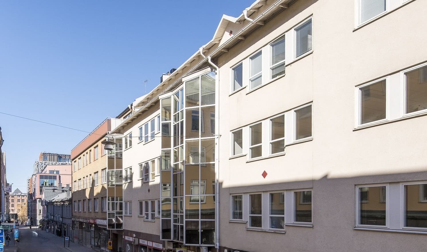 Fasadbild korrigerad.jpg