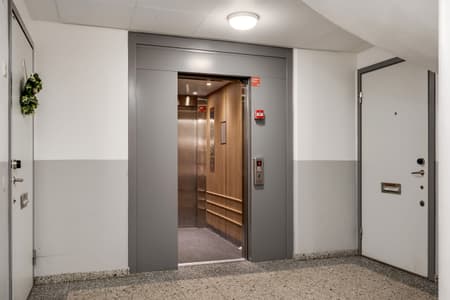 694331-421-1_010.jpg