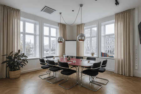 4. ChatGPT mötesrum.png