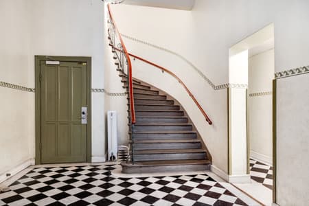 694369-421-1_004-1 (1).jpg