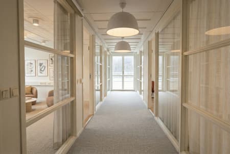 hall 5 renderad tända lampor.jpg