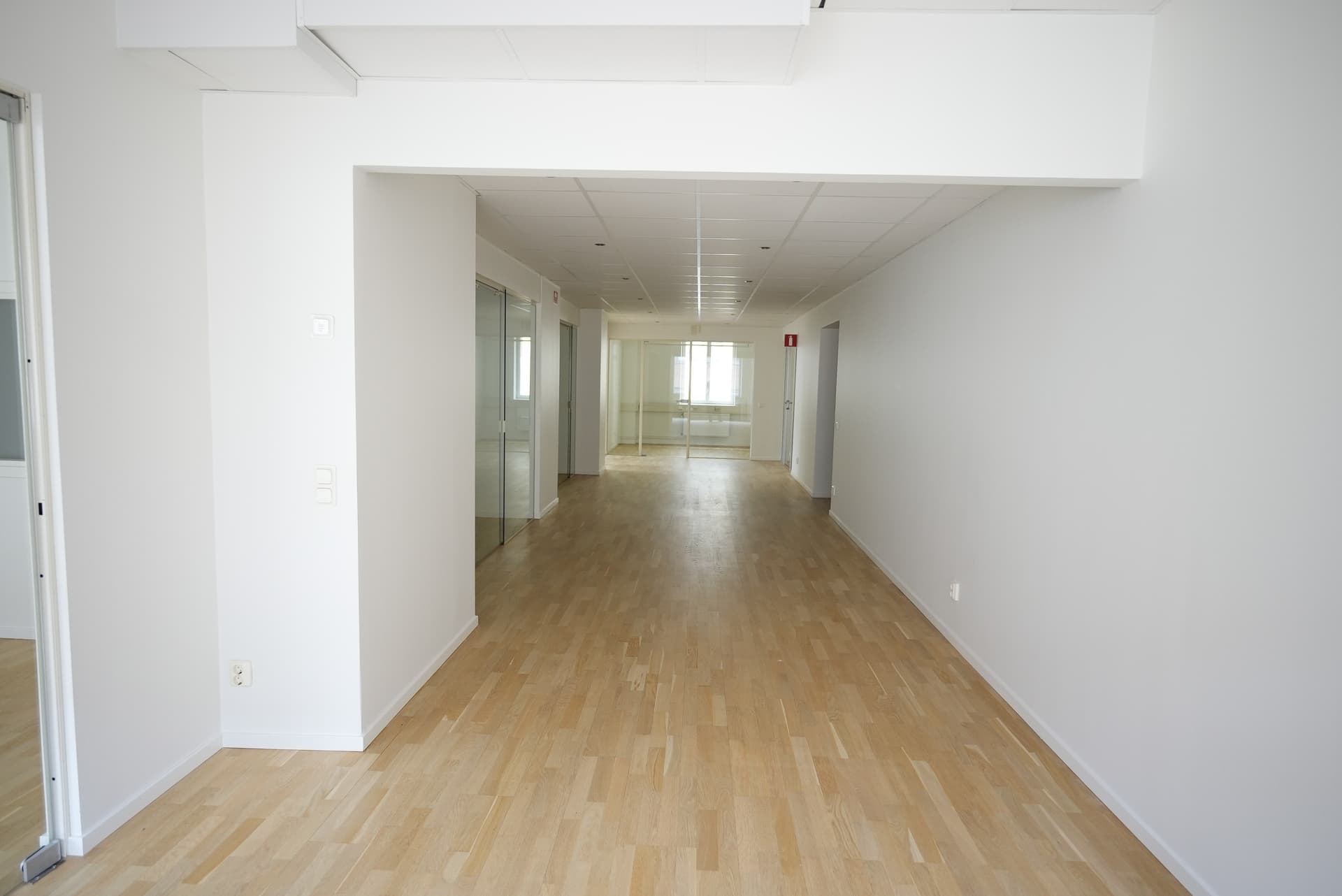 Hall utanför cellkontor.jpeg