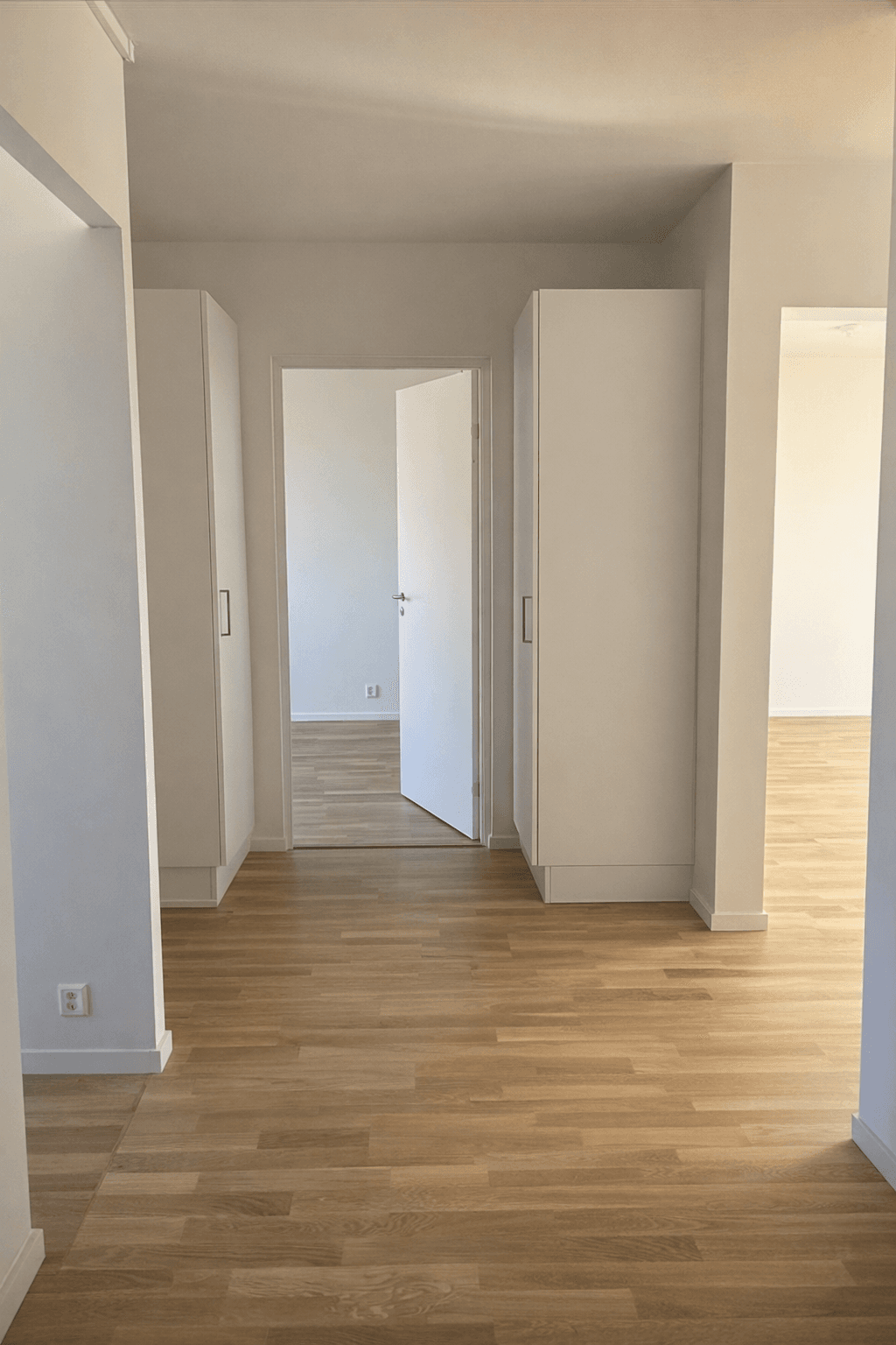 ChatGPT Image 15 apr. 2026 11_34_38.png