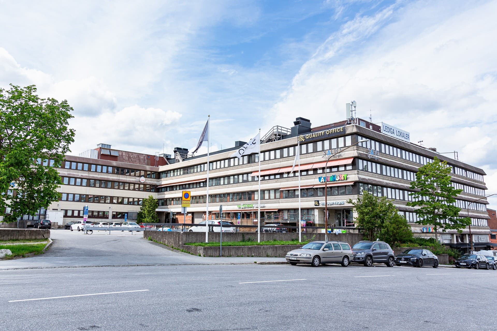 672179-421-1_001.jpg