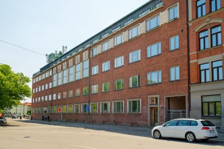 820421-421-1_001.jpg
