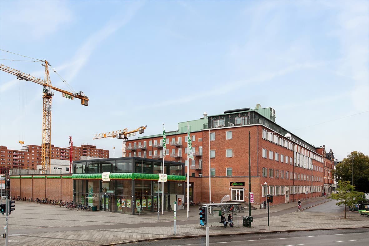 Malmö  - 2303 - Oket 20  - Fasad en bit ifrån 2  - 20110916.jpg