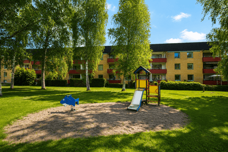 Renderad lekplats Kusk torp.png