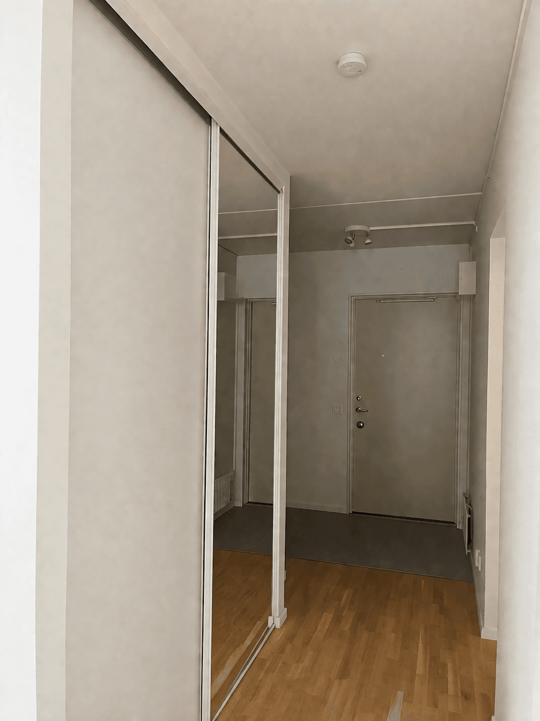 ChatGPT Image 15 apr. 2026 16_16_18.png