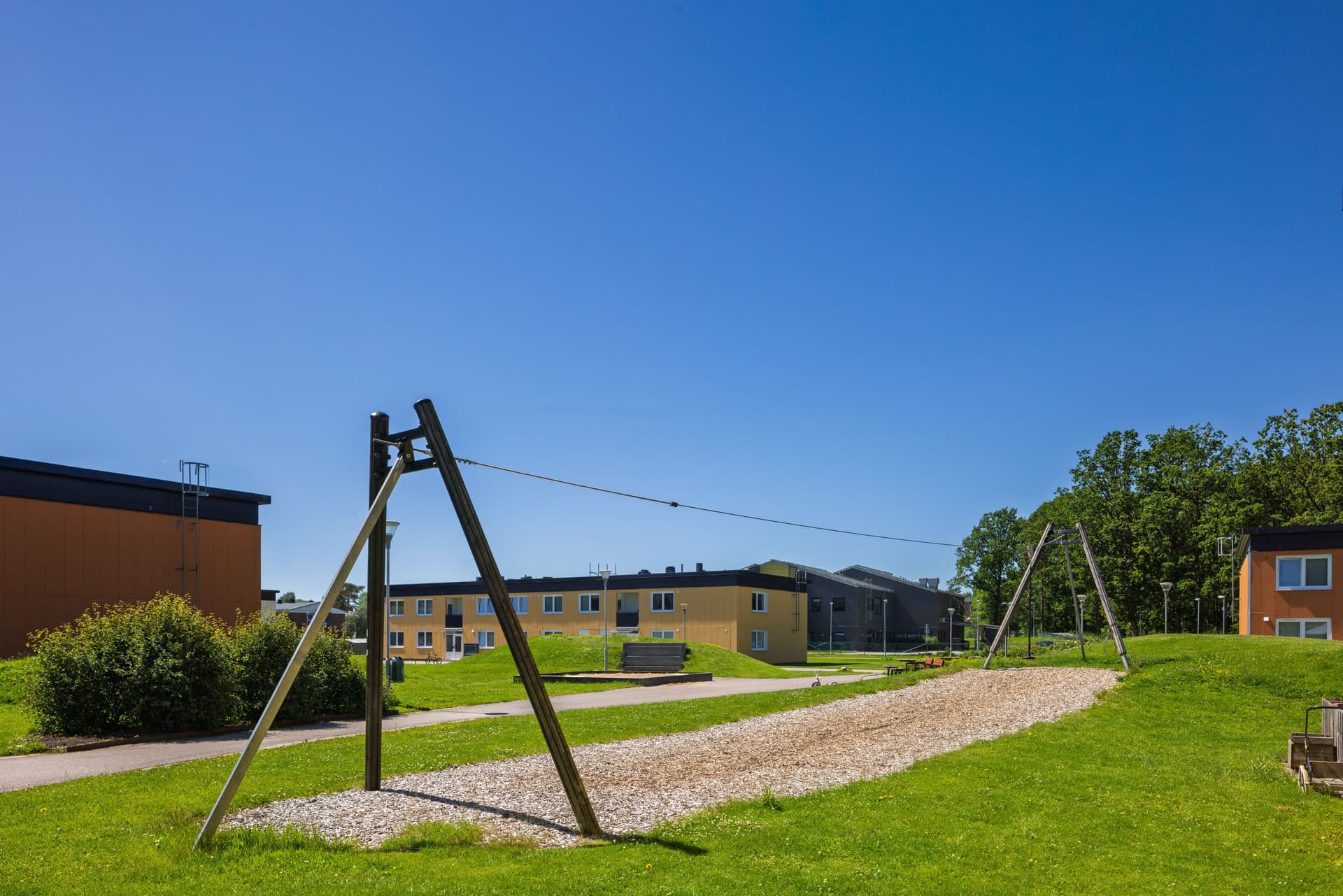 Sommar Plogen 2, linbanegunga, juni 2026.jpg