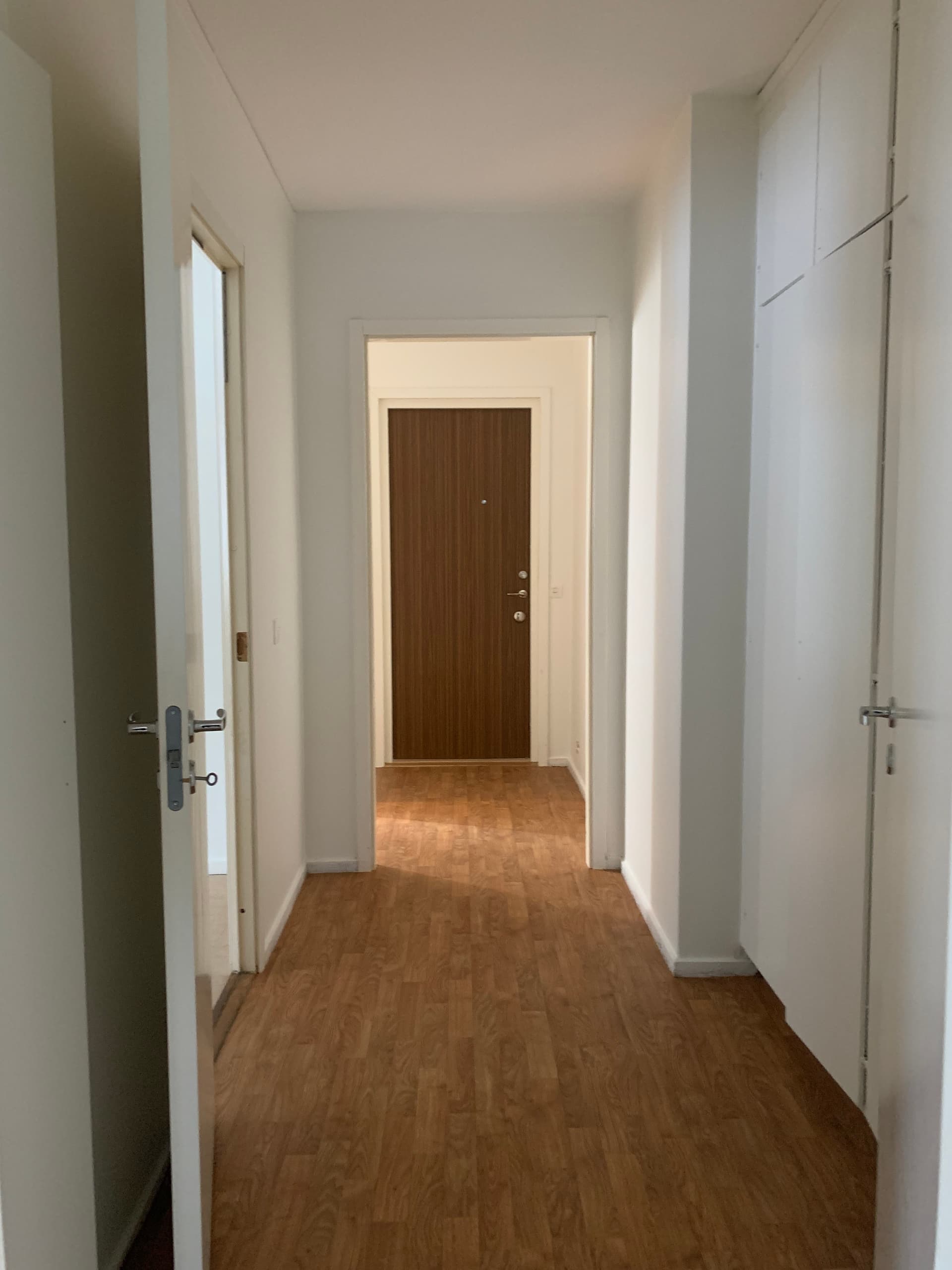 Hall 2.jpg