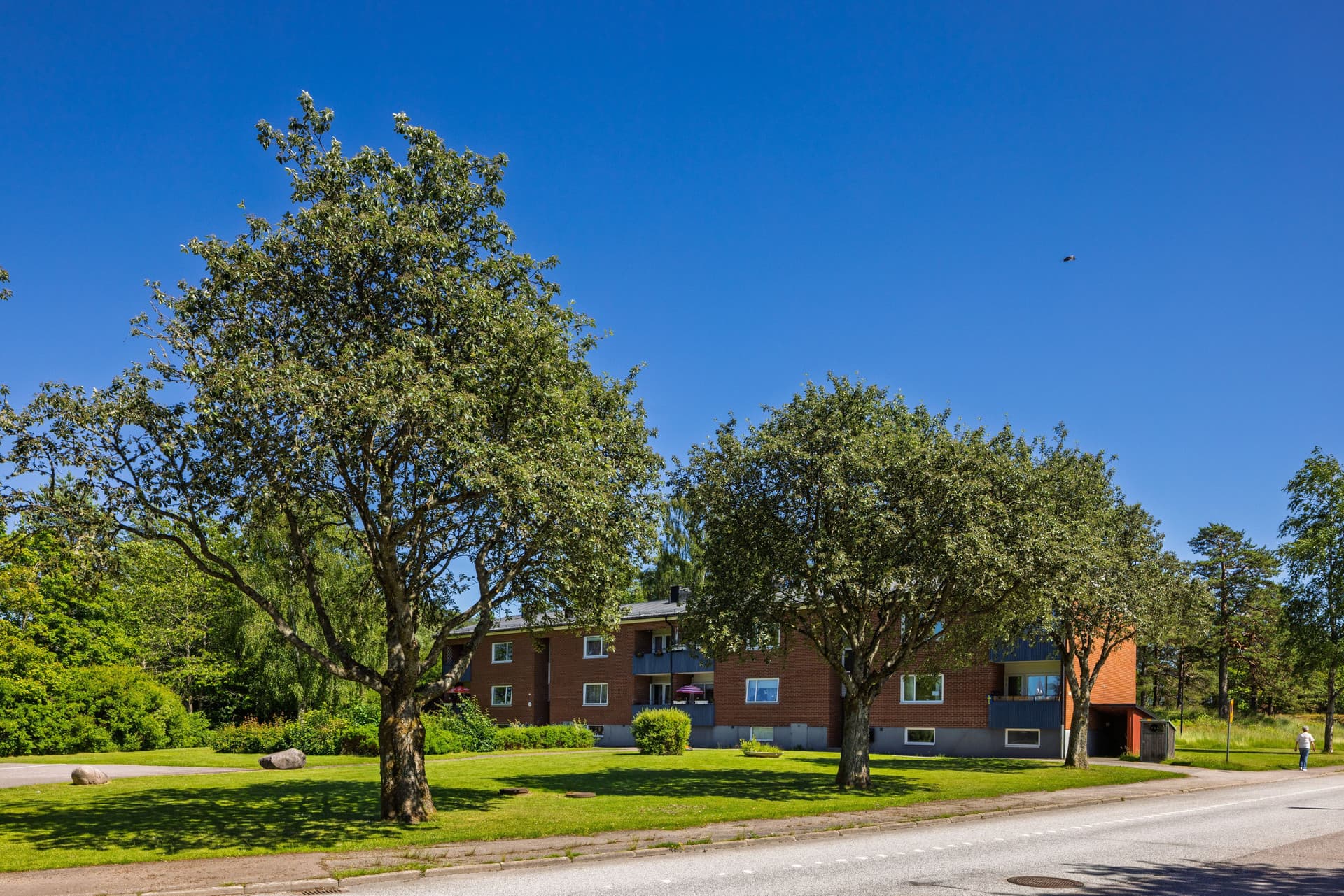 Sommar Slåtterv. 88-90, juni 2026.jpg