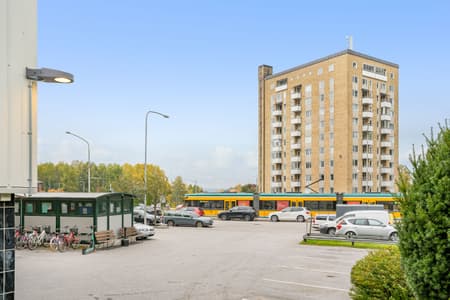 694306-421-1_008.jpg