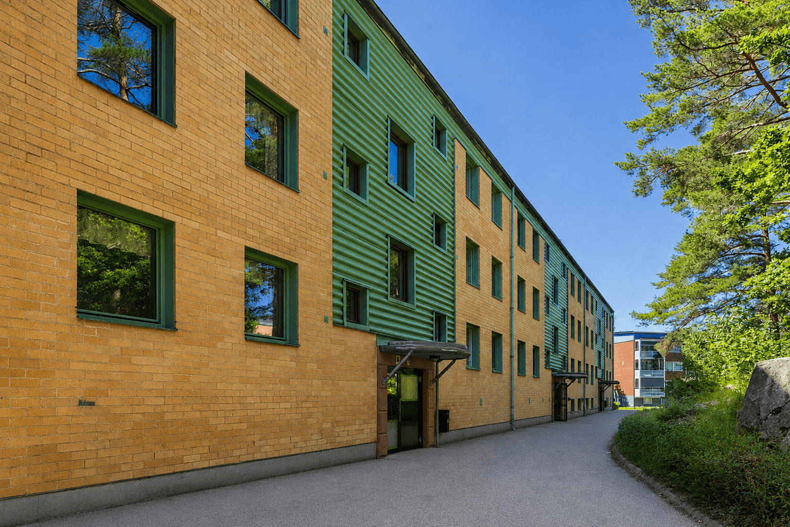 Renderad sommar entréer långsida , juni 2026.png