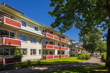 Sommar Plogen 1 balkonger, juni 2026.jpg
