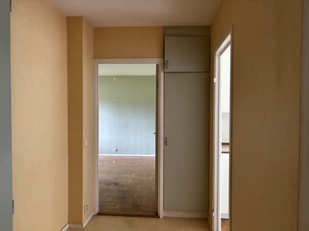 Hall.jpeg