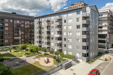 Lagerhusg. 4 innergård, juli 2026.jpg