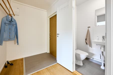 Hall.jpg