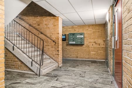 694319-421-1_001.jpg